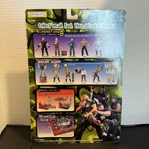 VTG 1999 WWF Chyna Camo Carnage Jakks Pacific Wrestling Figure MOC WWE Attitude - Picture 3 of 7